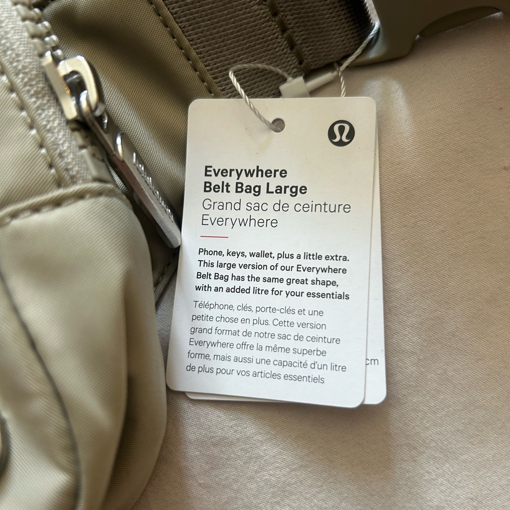Lululemon Everyday Belt Bag in Light Gray-2L - Picture 5 of 6